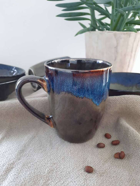 tasse céramique artisanale anse bleue